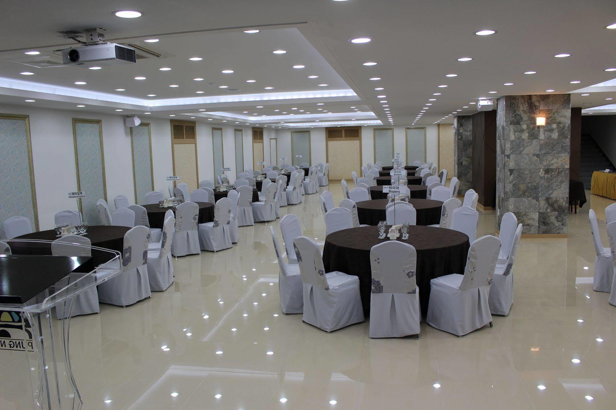 Pungnam Tourist Hotel Jeonju Exterior photo